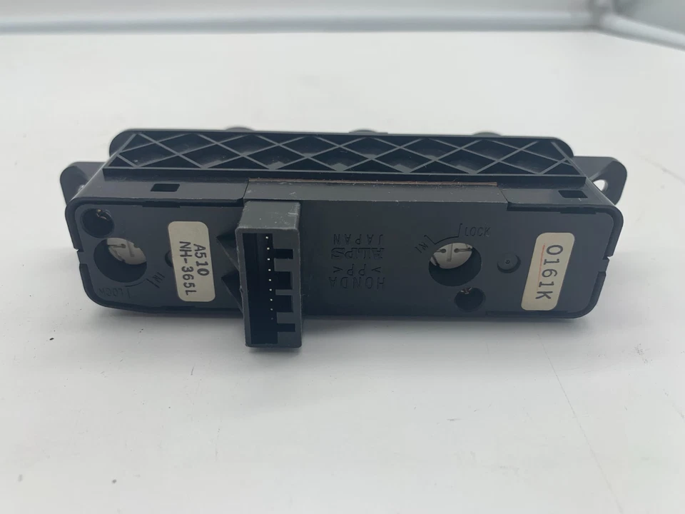 2001-2004 Honda Civic AC Heater Climate Control Unit OEM C03B11028 - Image 4 of 4