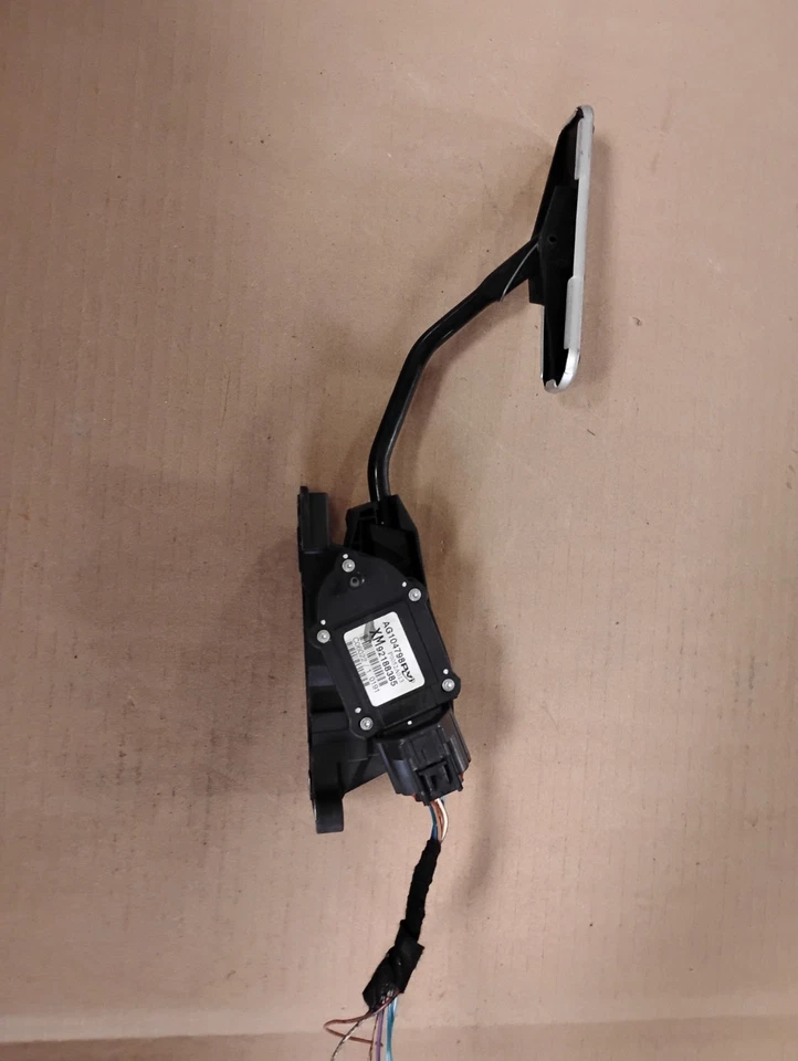 Pontiac GTO 2005 05 06 acelerador pedal de gasolina usado 92188385 Foto 4 de 4