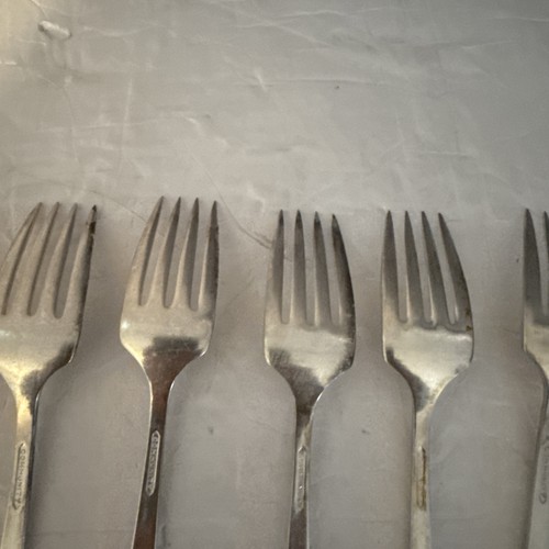 7 Community Coronation 6-3/8" Salad Forks Oneida 1936 Silverplate Flatware - Picture 13 of 21