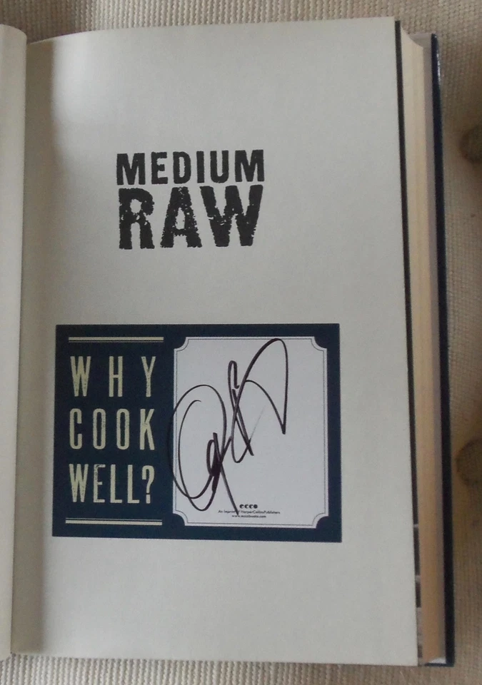 Anthony Bourdain FLAT SIGNED HC/DJ 1st ~ Medium Raw : A Bloody Valentine … - Image 2 of 2