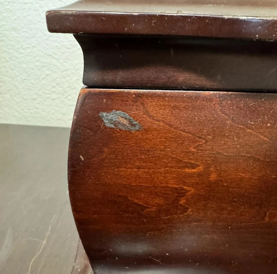 Vintage Bombay Wooden Keepsake Box 4x6 Photo Lid Dark Brown Memory Storage 2004 - Image 2 of 4