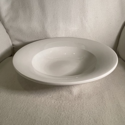 POTTERY BARN GREAT WHITE SERVING BOWL LARGE RIM SHAPE  12 1/4” - Picture 1 of 4