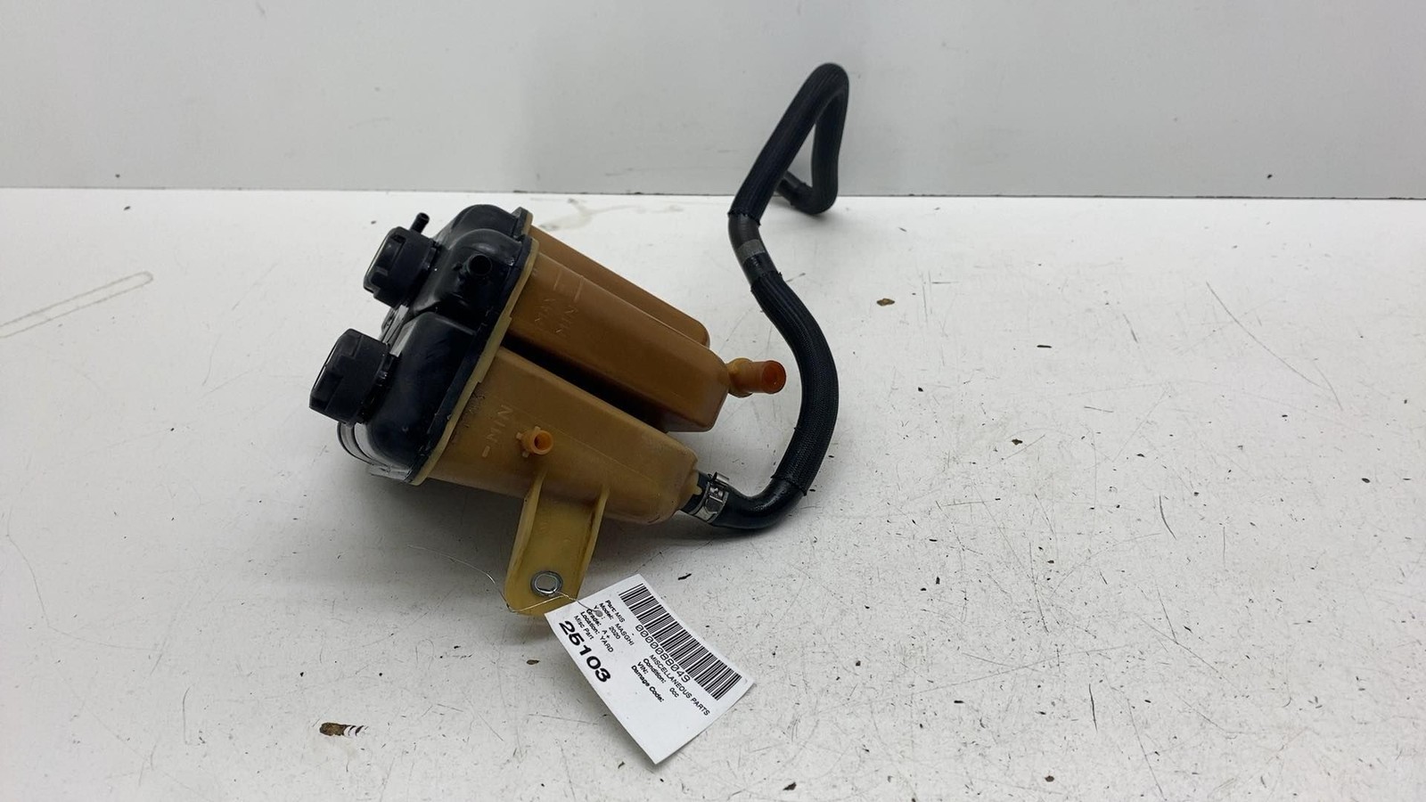 Maserati Ghibli 2014-2020 Coolant reservoir