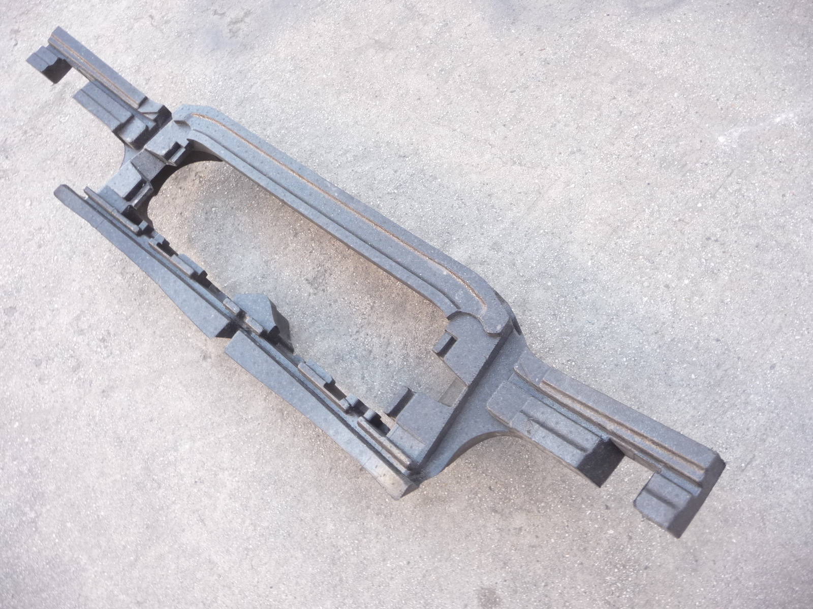 2005-2008 Maserati Quattroporte M139 Front Bumper Foam Absorber 80370400 OEM