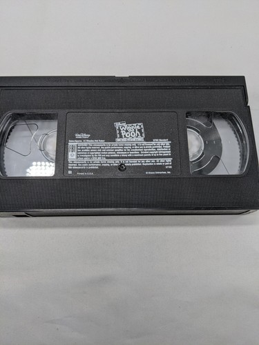 Lot Of (2) Disney Winnie The Pooh VHS Tapes **One Case is Incorrect** - Picture 6 of 12