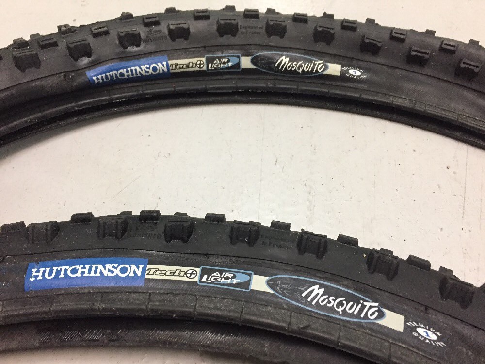 2 vintage nos hutchinson mosquito Air Light 26 x 2.00 MTN Bike