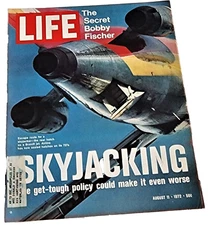 August 11, 1972 LIFE Magazine Bobby FISCHER, FREE SHIP Aug 8 72 12 13 14 1970s