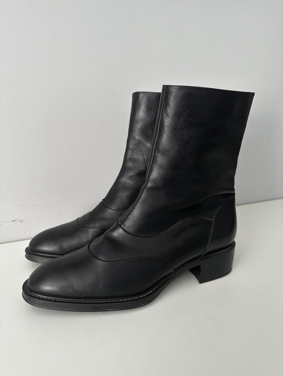 Tods Leather Black ankle boots Size 40