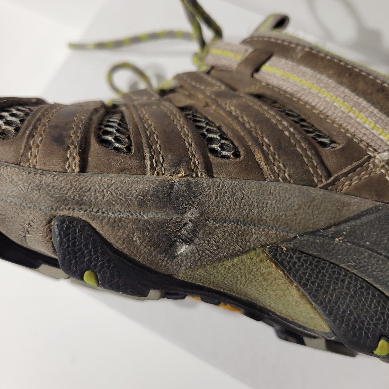Scarpe Keen escursionismo donna taglia 9 pelle marrone outdoor campeggio trail passeggio