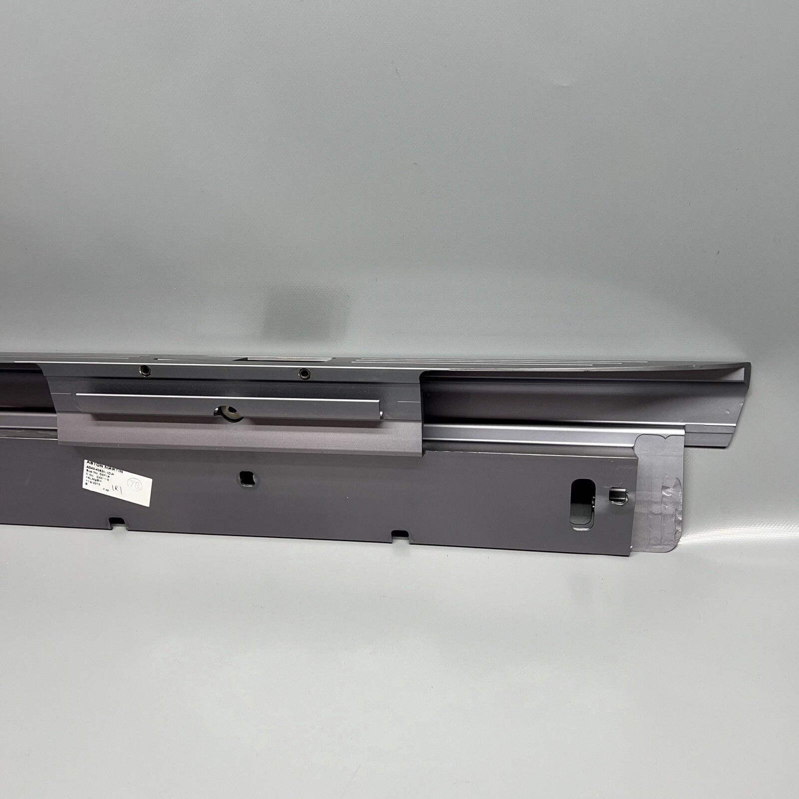 ASTON MARTIN RAPIDE TRUNK SILL SCUFF PLATE 2010 11 12 13 14 2015 AD43-42626-ADW