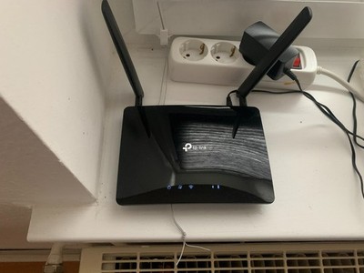 TP-Link Archer MR200 Cat4 AC750 Mbps Dualband 4G LTE WLAN Router - Schwarz