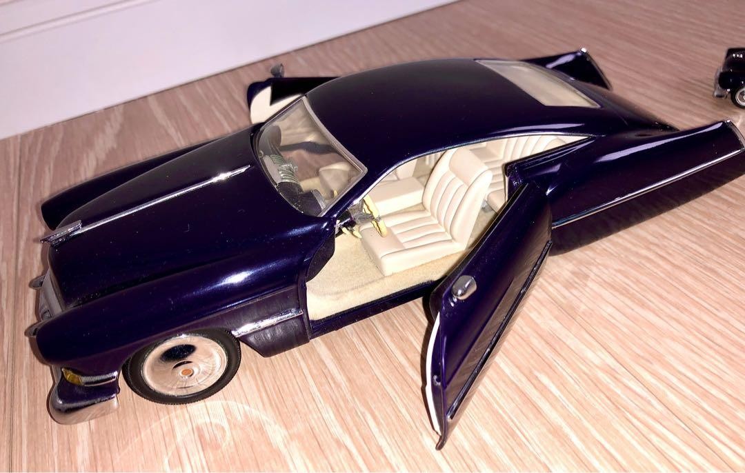 Hot Wheels Super rare 1/24 1/64 LEGENDS CADZZILLA | eBay