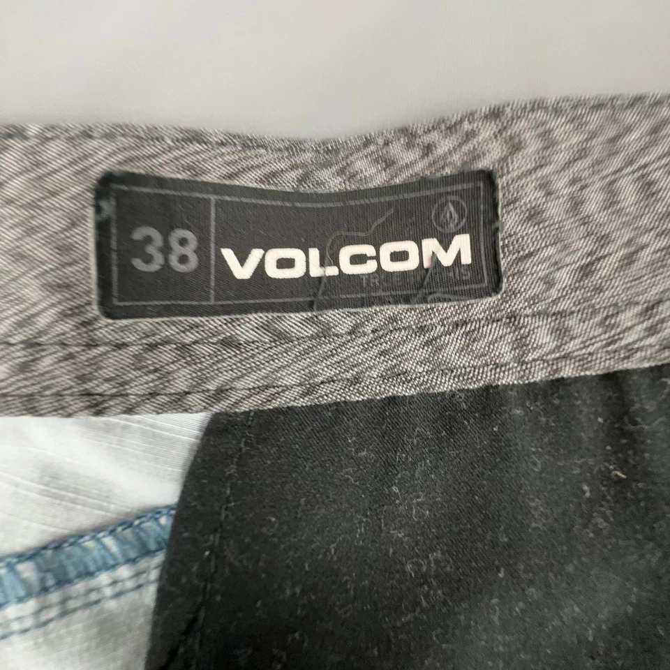 Volcom Shorts Men 38 Blue Striped Surf & Turf Hybrid Stretch Casual Summer - Image 4 of 4