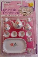 VINTAGE HANDCRAFTED PORCELAIN 14 PCS MINI CHINA TEA SET OR DOLLHOUSE DISHES NIP 