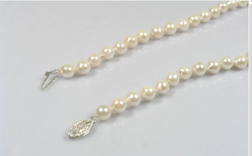 Collar barroco de perlas cultivadas de agua salada Akoya de 20" con cierre de plata de ley Foto 2 de 2