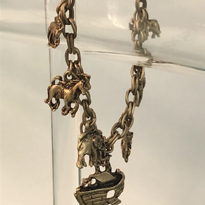 Vintage Gold Tone Chain Bracelet  7.5  Noah s Ark & Animals Seta 8847 Korea