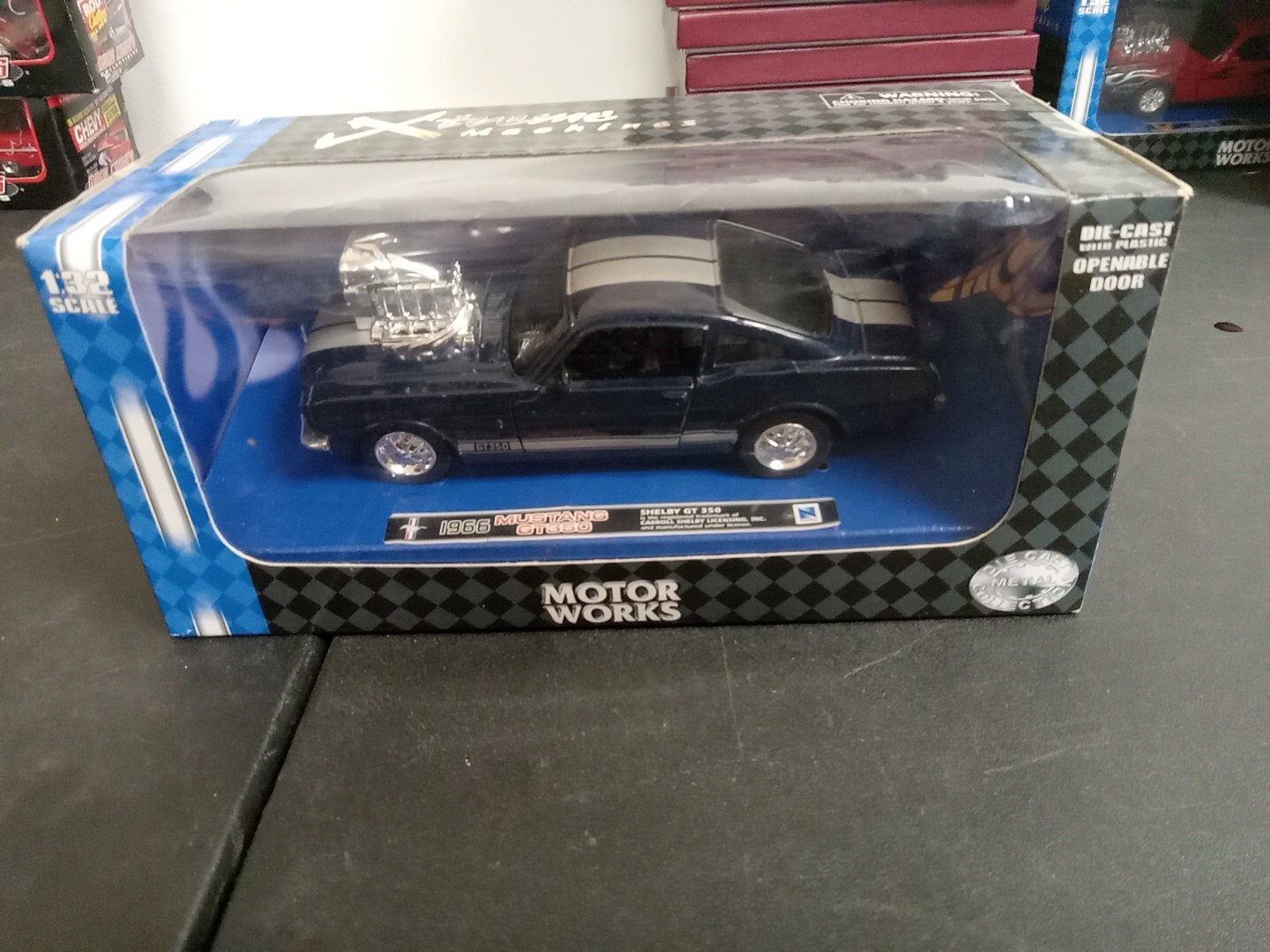 Picture 2 of 4