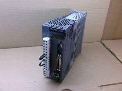 MR-J3-100A4 Mitsubishi SPS Servo-Antriebsverstärker 1000W 400V