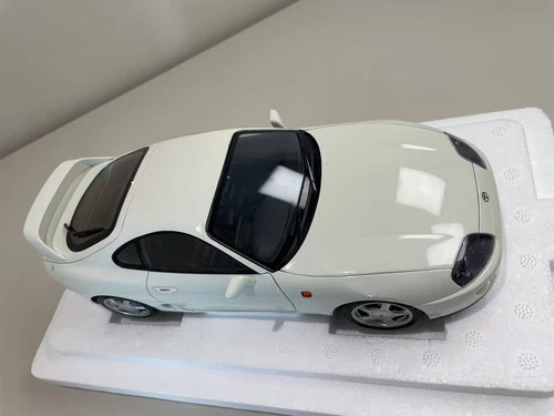 LCD 1:18 TOYOTA SUPRA A80 MK4 bianco pressofuso con licenza nuovo - Foto 14 di 19