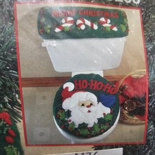 Bucilla Merry Christmas Ho Ho Santa Felt Bathroom Tank Set. Vintage New. T-175