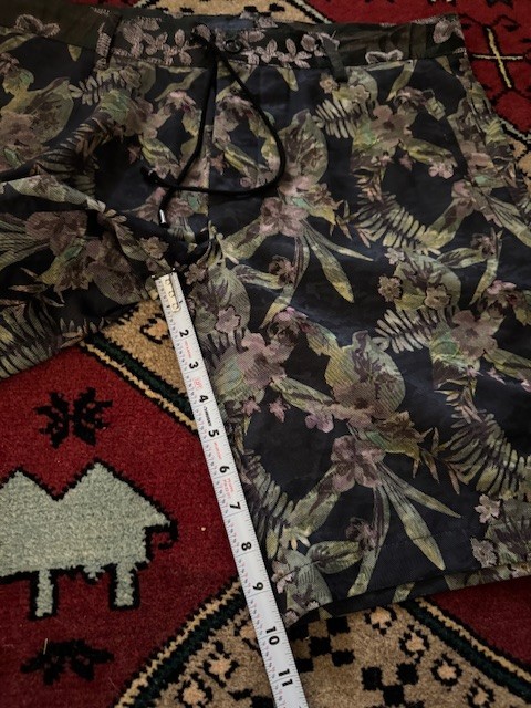 Zara Flowered woven black shorts Men 34 (Dries van Noten vibes) thumbnail 8