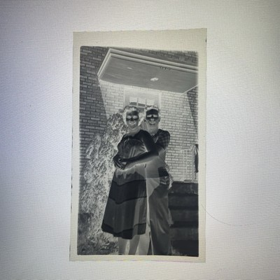 #ad Man Holding Woman Outside Of Brick House Film Negative 2 5 8 x 4 1 2 Vtg 1940s $24.99