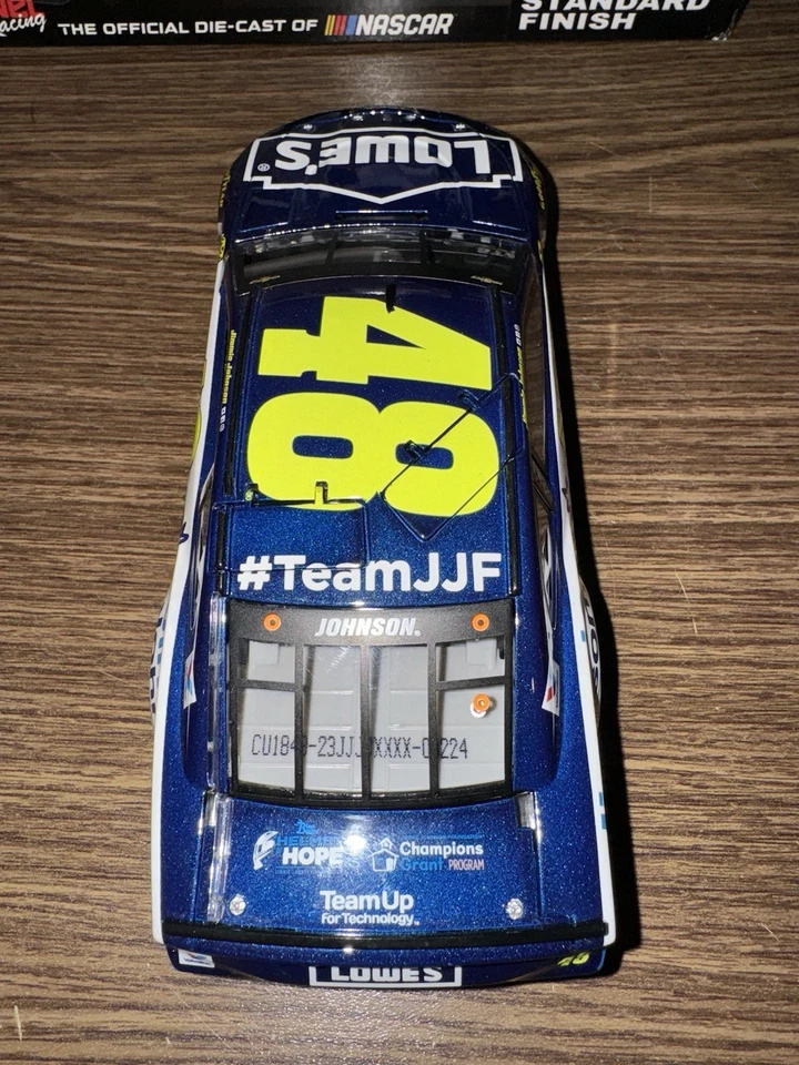 Raro 2018 #48 Jimmie Johnson Lowe’s Foundation 1/24 NASCAR Diecast 1 de 361 Foto 3 de 4