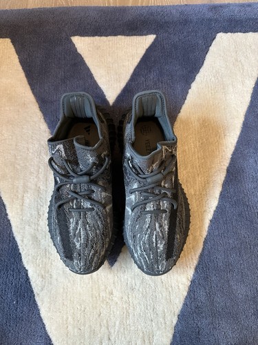 Taglia 10 - Adidas Yeezy Boost 350 V2 Low MX Dark Salt - Foto 2 di 6