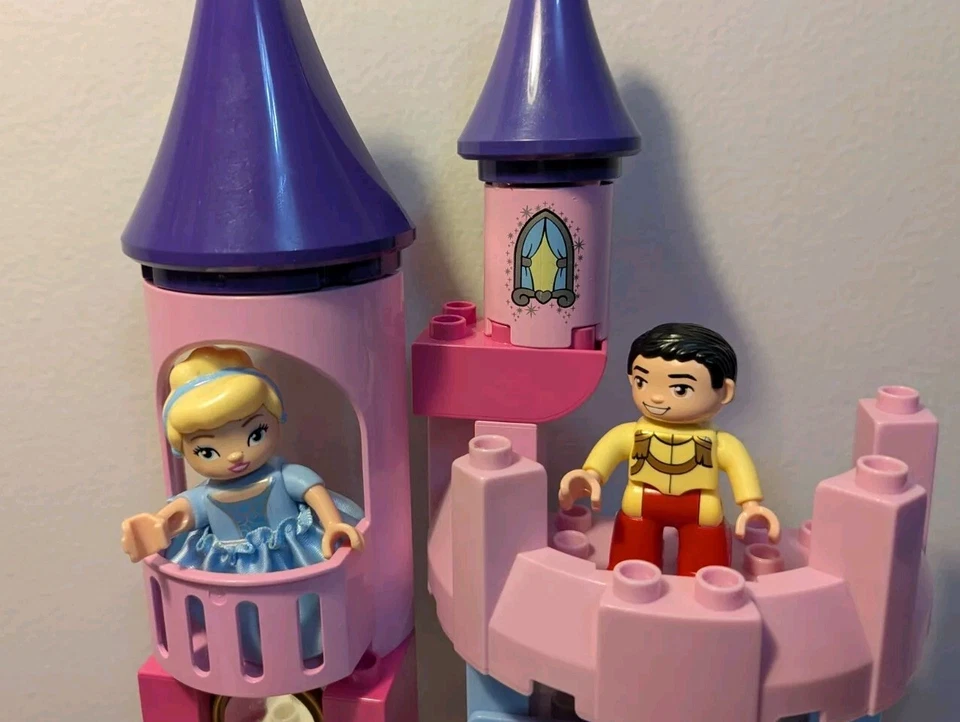 Duplo Cinderella Story - Image 4 of 4