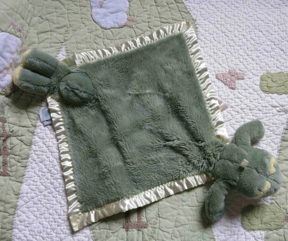 Manta de seguridad My Banky Frog PADDY verde con borde satinado y respaldo de felpa amarilla  Foto 3 de 3