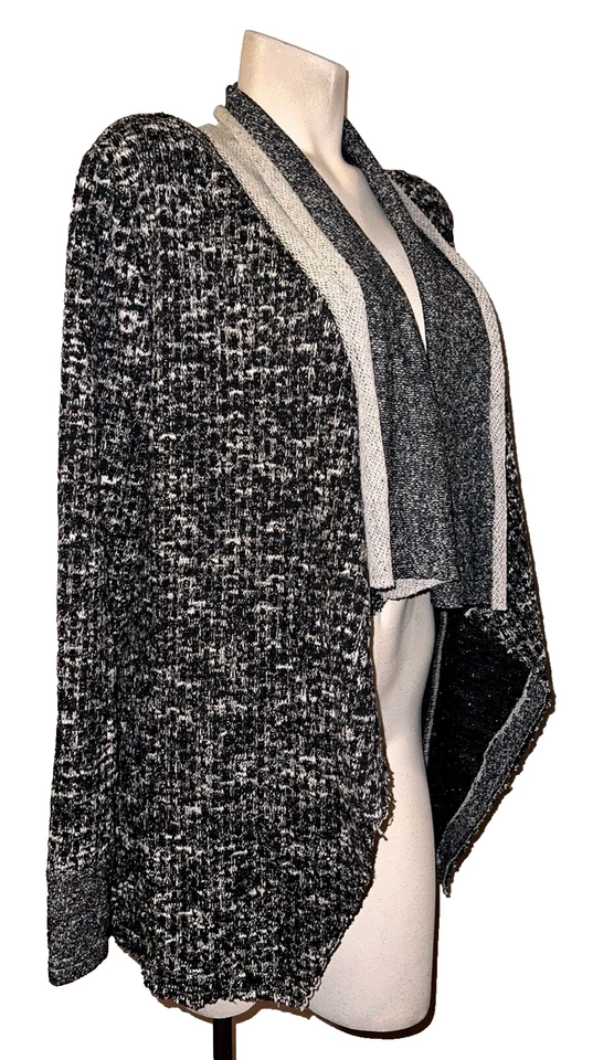 Nuevo Suéter HAZEL Para Mujer Talla L Negro Crema Cascada Abierto Acanalado Tejido Cárdigan Foto 3 de 4