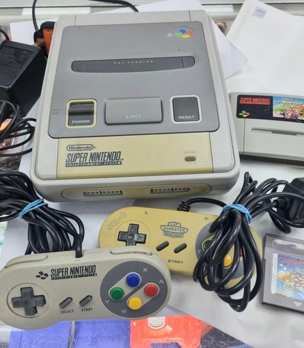 Nintendo SNES Console (PAL) - Fully Working, Includes Two Controllers and Games - Picture 3 of 3