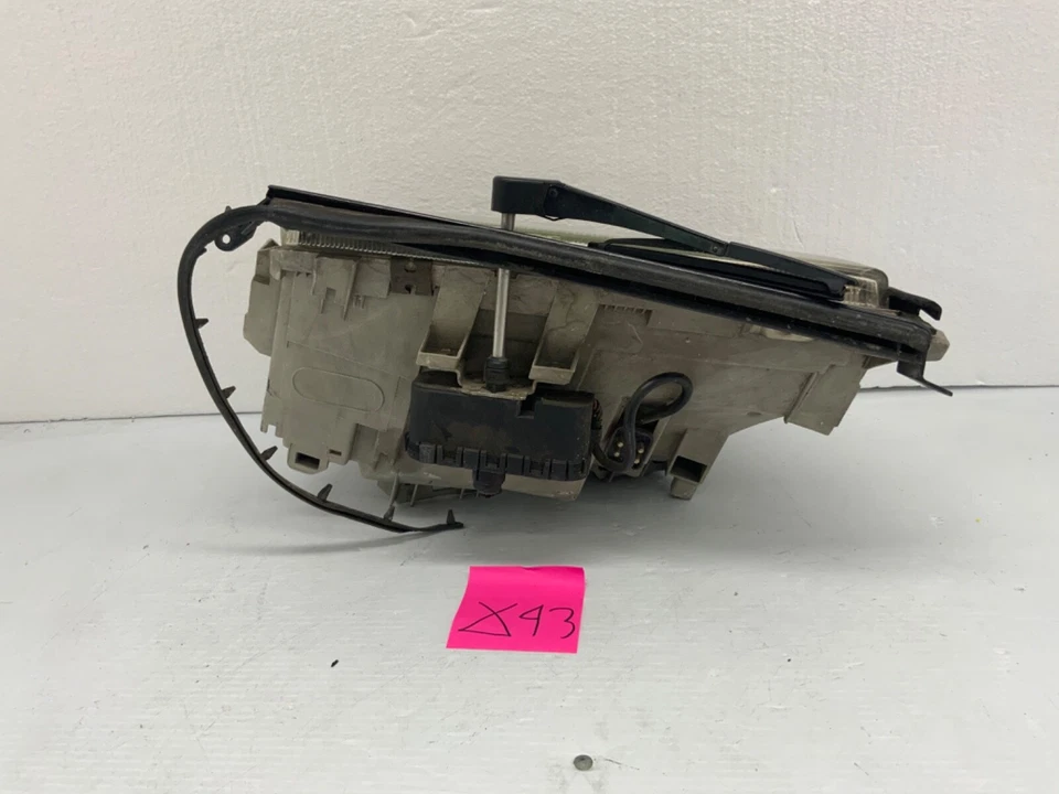 1995 年 1996 - 1999 年梅赛德斯 - 奔驰 W140 S500 S320 发球杆 LH 侧卤素车头灯 原始设备制造商 — 第 3/4 张图片