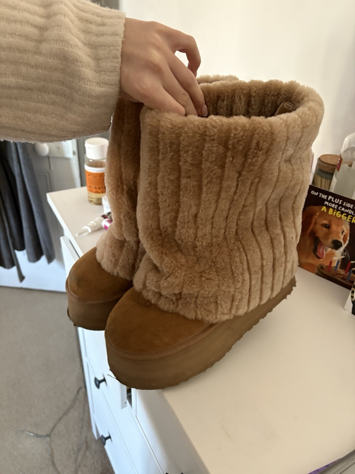 Rare UGG Classic Short Sherpa Size 5