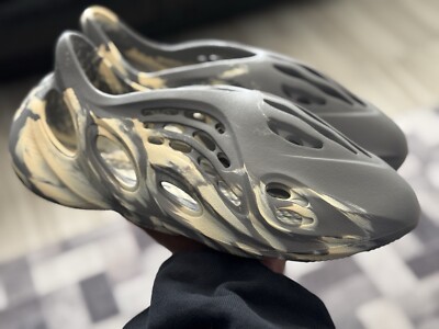 Size 12 - adidas Yeezy Foam RNNR MXT Moon Gray | eBay