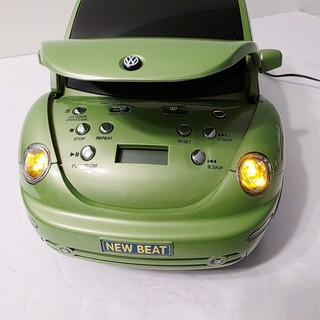 Sharper Image Volkswagen Beetle CD Player FM Radio GT112 Green TEST WORKS