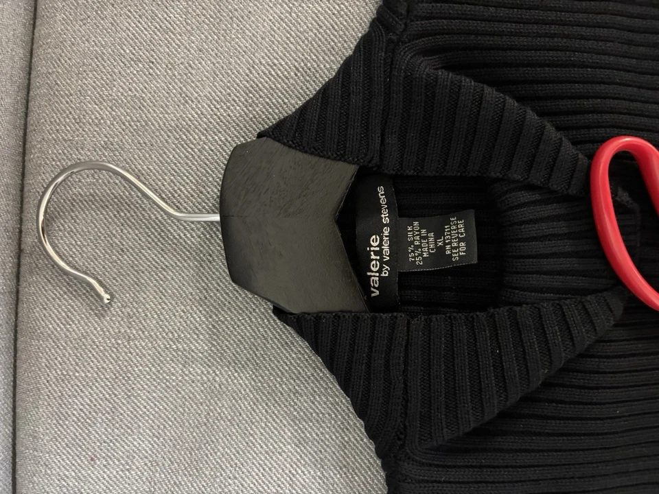 Top sin mangas tejido acanalado negro cuello alto mezcla seda Valerie talla XL Foto 3 de 4