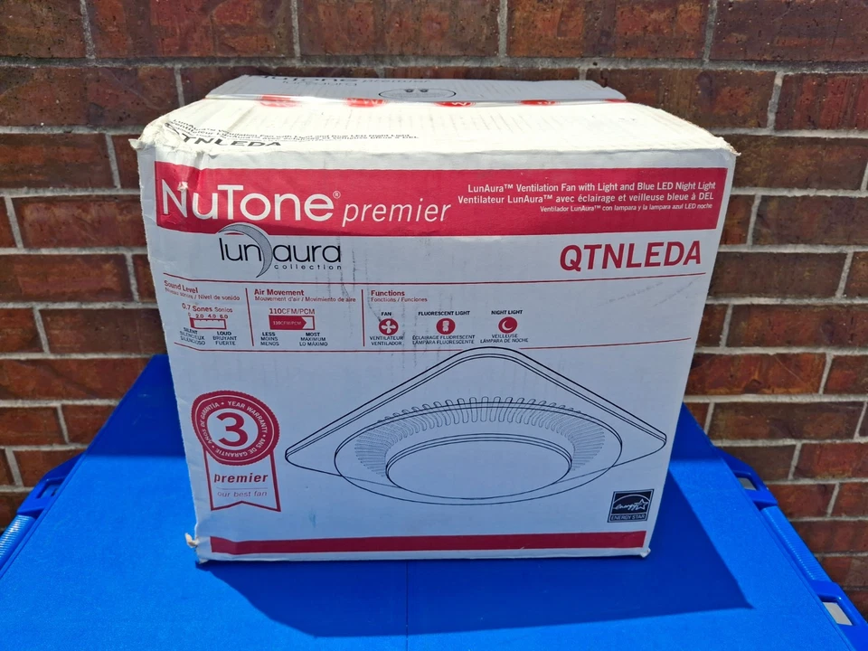 Luz de diseño Broan-NuTone QTNLEDA,  Foto 2 de 4