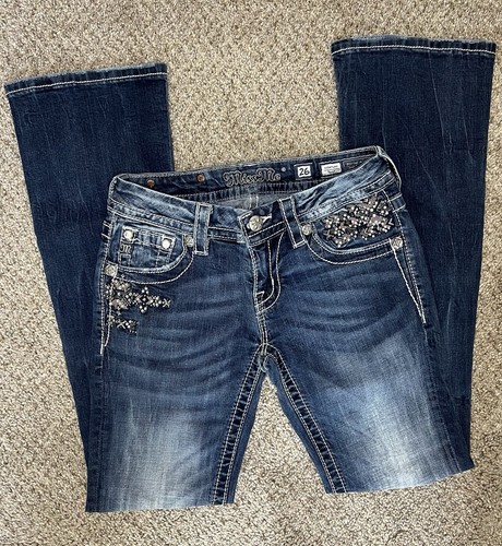 Jean Miss Me Boot Cut Taille 26 - Neuf Sans étiquettes, Détails Rhinestone (Vietnam)
