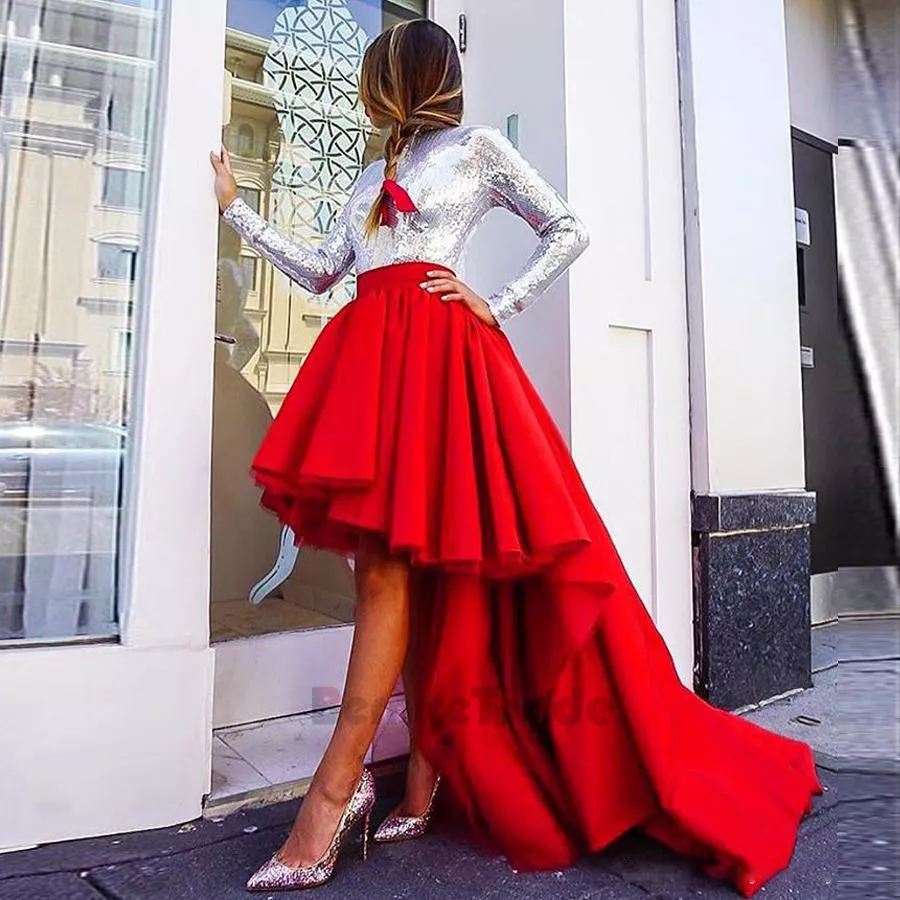 Latest Pakistani Long Skirts For Girls In 2024-2025 | Red skirt outfits,  Long skirt outfits, Red tulle skirt