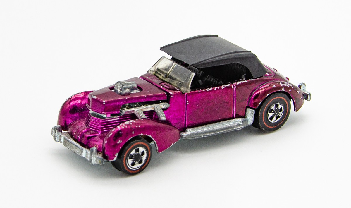 Vintage Hot Wheels Redline Classic Cord Magenta w/ Dark Interior