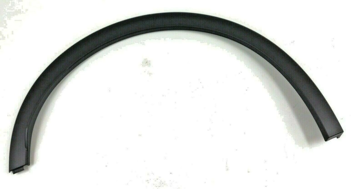 2019-2025 Cadillac XT4 rear wheel opening Molding RH passenger new