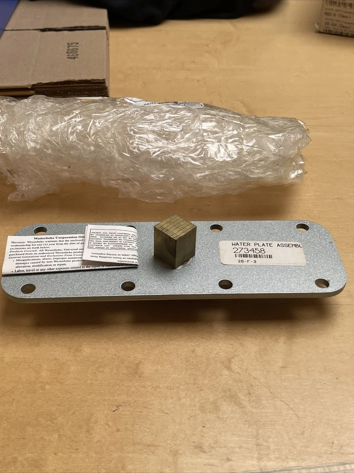 MONTAJE DE PLACA DE AGUA UNIVERSAL MARINE POWER OEM P/N 2734588. Foto 4 de 4