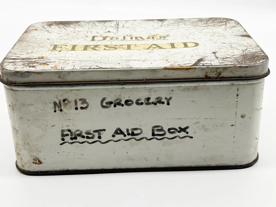 VINTAGE DALMAS FIRST AID TIN BOX EMPTY ADVERTISING - Image 2 of 4