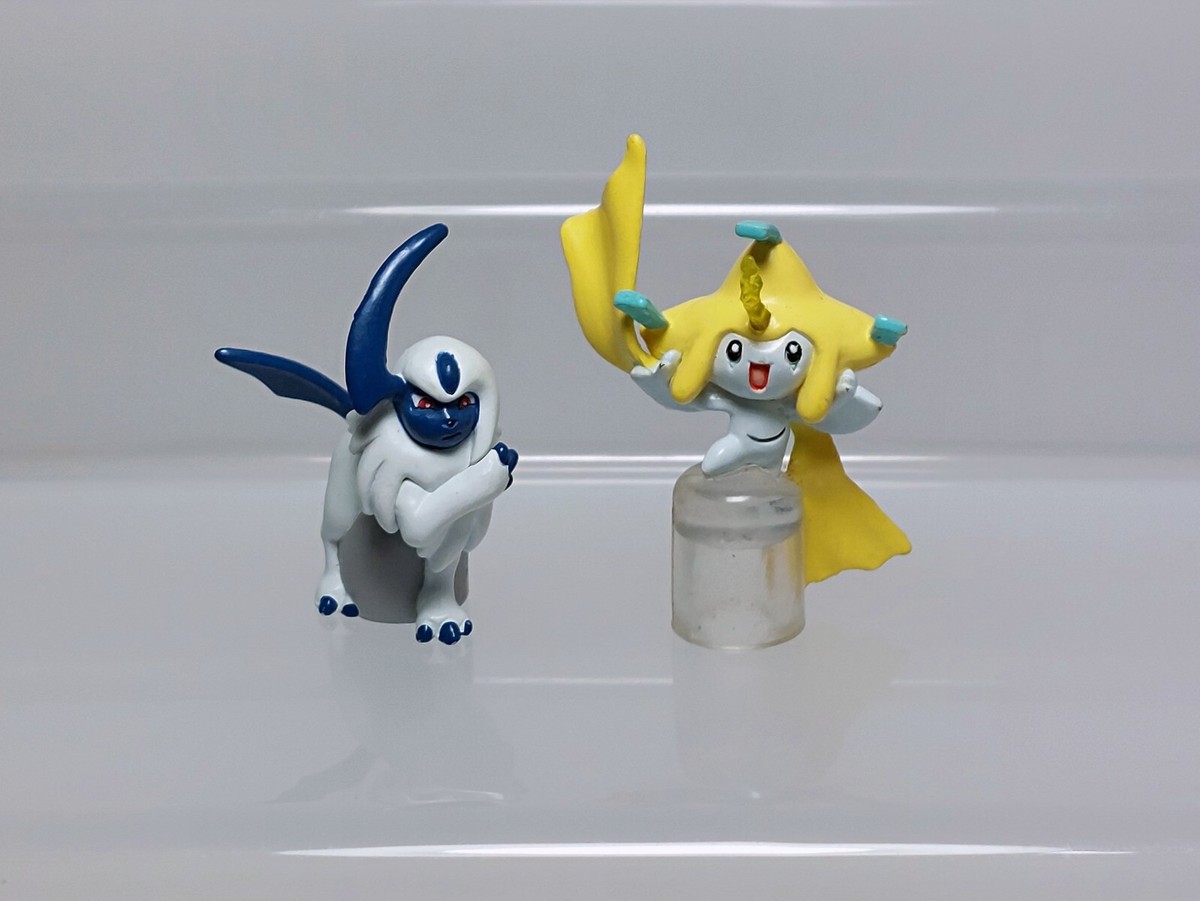 Absol (Taunt) Jirachi (Future Sight) Pokemon WazaColle Figure