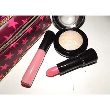 MAC Nutcracker Sweet Pink Mineralize 4pc Set Lipstick, Gloss, Skinfinish, Bag