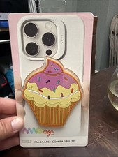 Laut Magmoji Cupcake Magnetic Badge