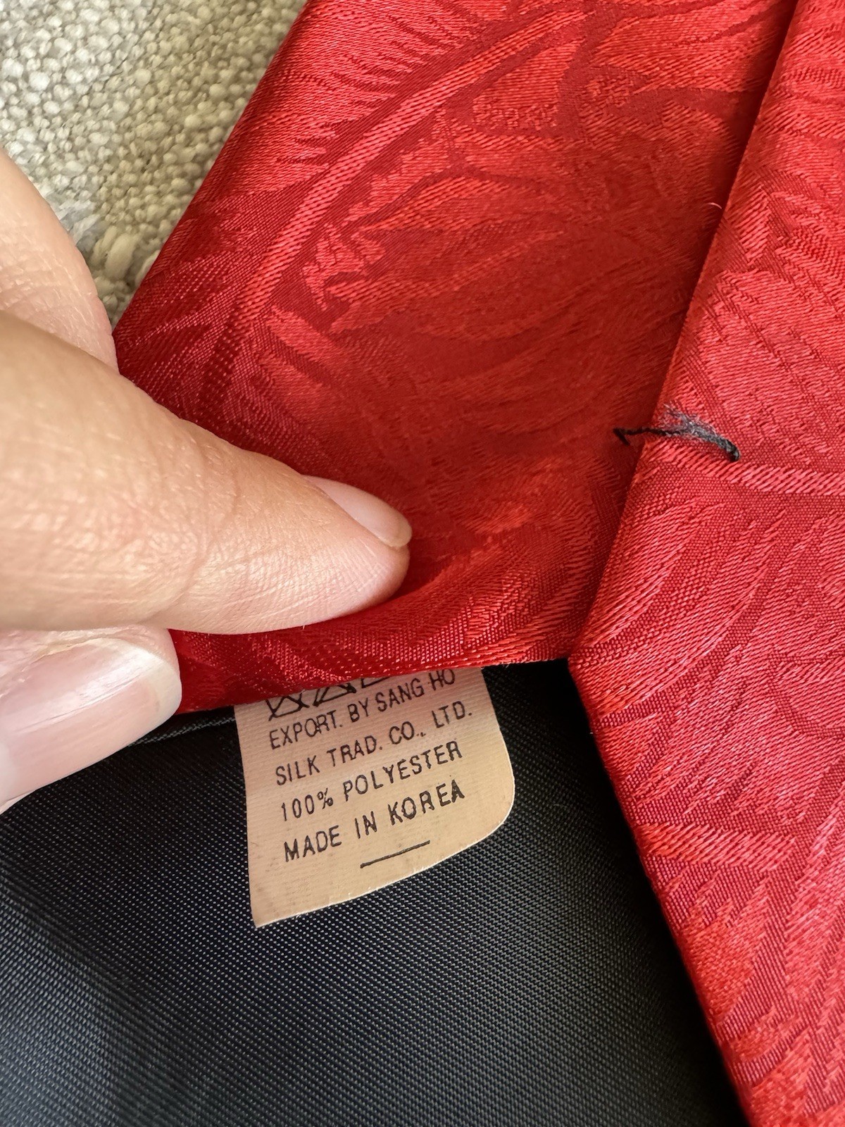 Gorgeous handmade Dino Romaro Tie