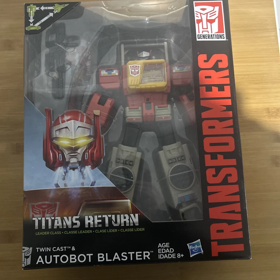 Blaster & Twincast Autobot Transformers Titans Return Leader Class Hasbro 2015 - Image 3 of 4