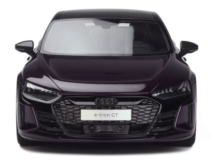 Miniature Audi RS E-Tron GT 2021 - 1:18 - Violet - GT Spirit - Résine - Neuf